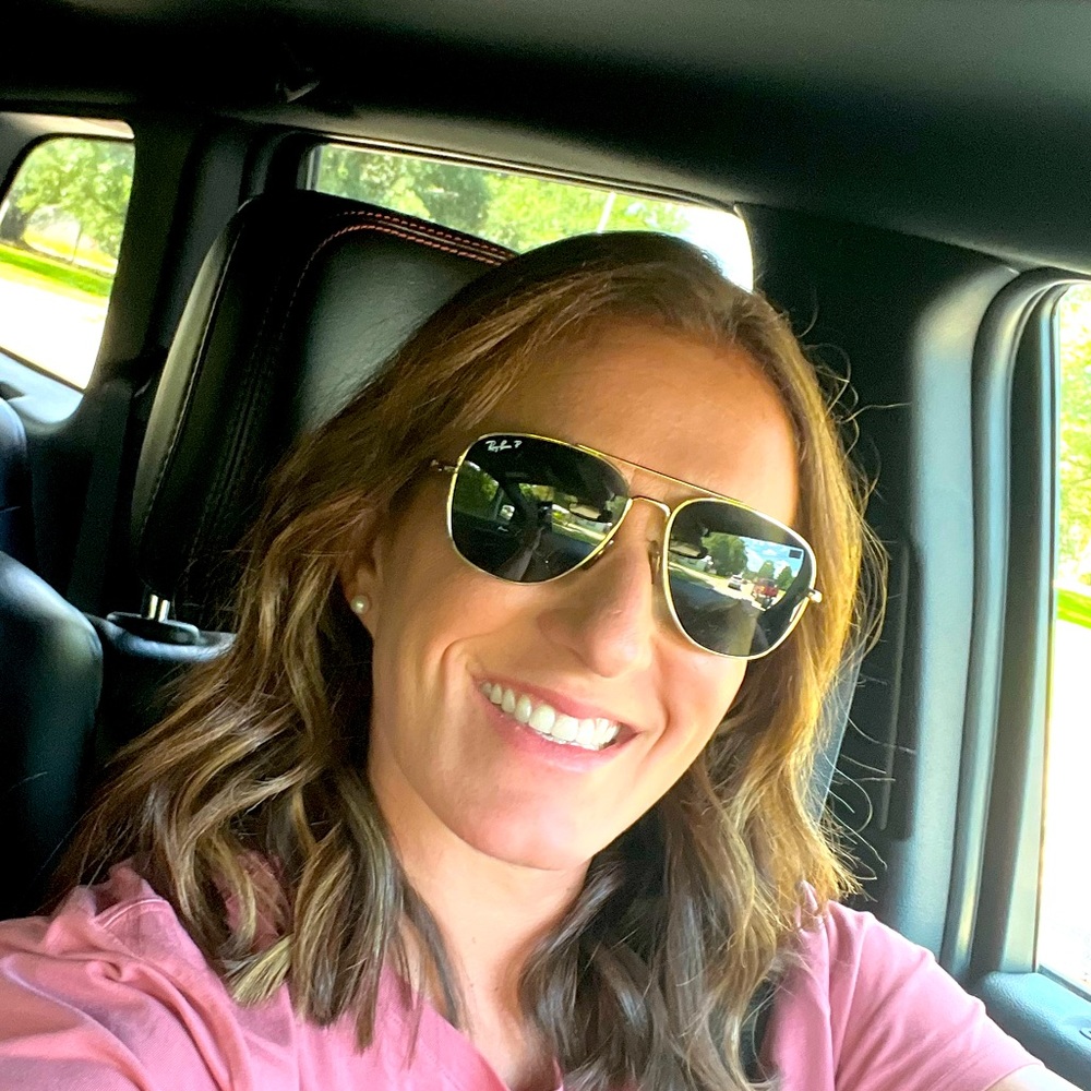 Meet your Posher, Jeannine